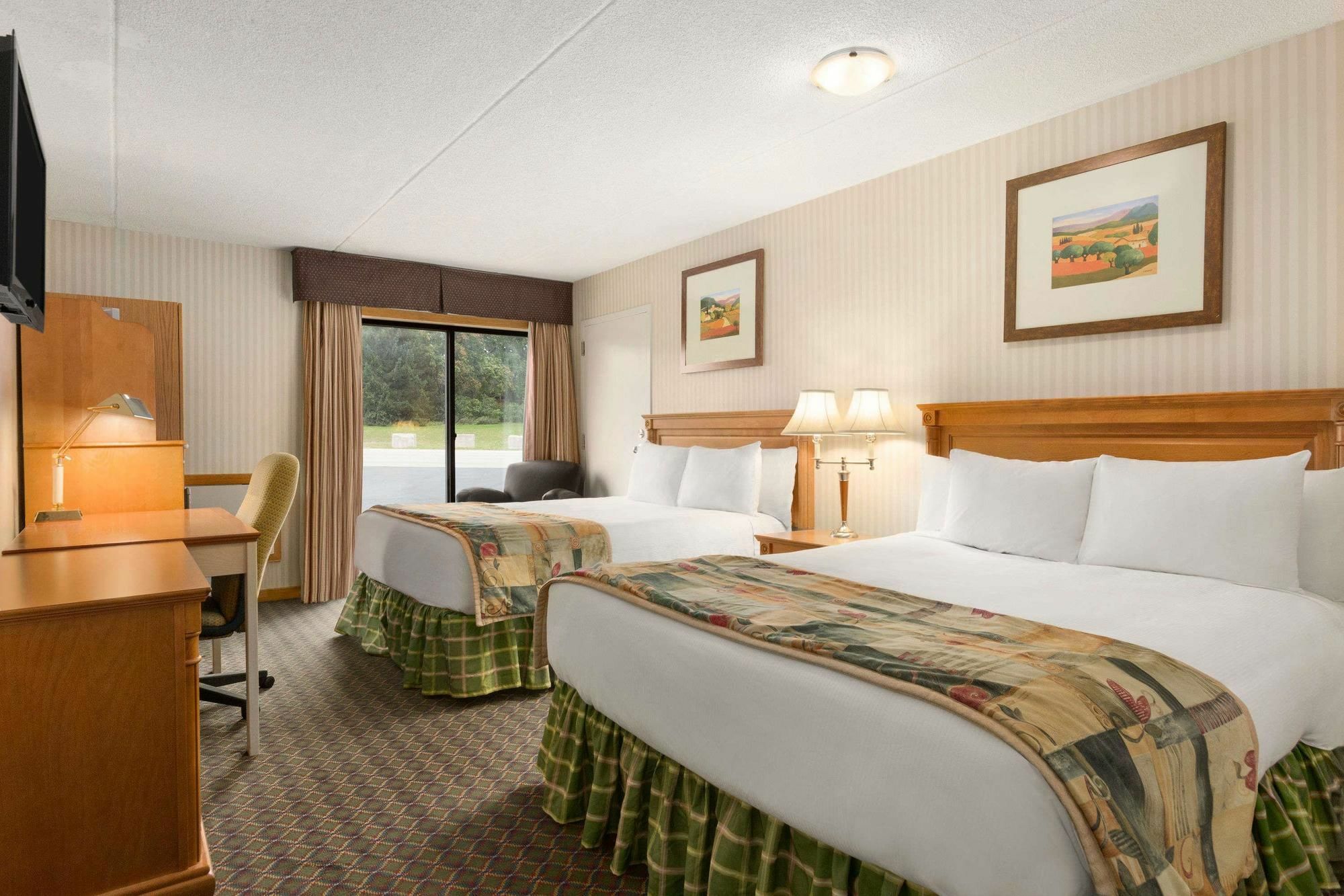 Travelodge By Wyndham Owen Sound On Εξωτερικό φωτογραφία